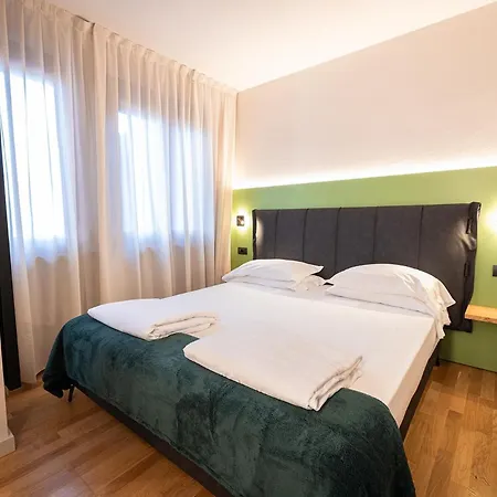 Готель Di Garda 3*