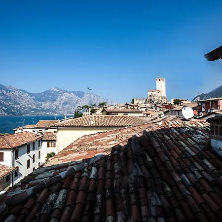 Di Garda 3* Мальчезіне